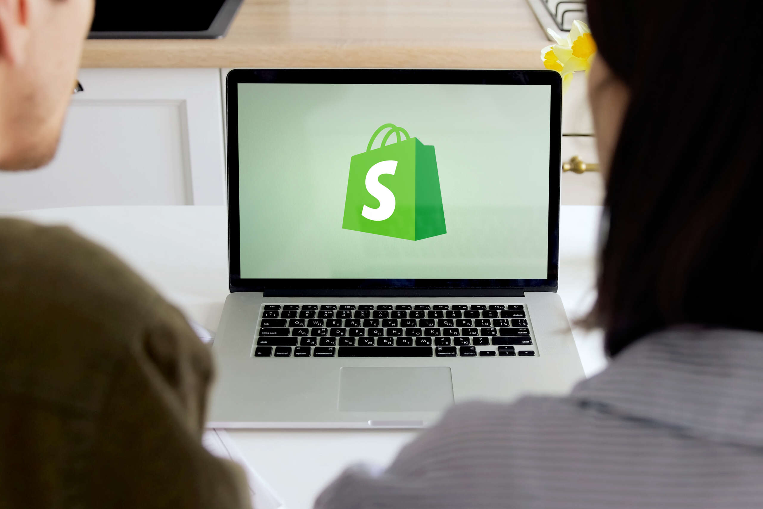 8 Shopify SEO Experts